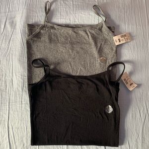 2 Aéropostale camisoles